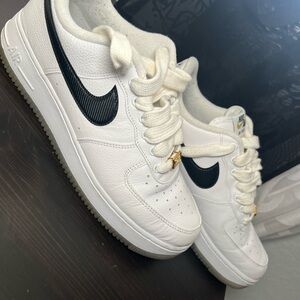 Nike Air Force 1 '07 Bronx Origins